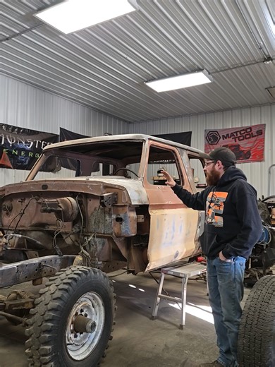 Choose the Best Paint Color for Your Rig