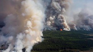 Intense saison de feux de forêt en Alberta en 2025