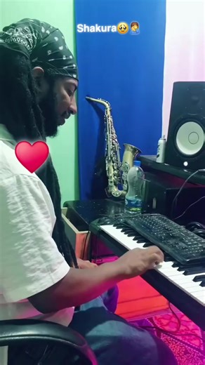 Gildo Kassa Live Recordings: Unique Arrangements & Songs