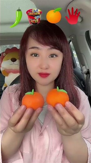 Eat emoticons,eat you bite by bite,the co-pilot eats snacks#food#shortvideo#eatemoticons