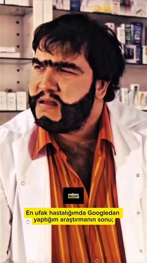 Bu sahne gerçekten komik mi yoksa biz mi abartıyoruz? SahneKafası, dizi ve filmlerden en komik sahneleri bir araya getiren bir komedi ve mizah platformudur. Burada unutulmaz replikler, viral komik sahneler, efsane dizi kesitleri ve film anları bulacaksın. Eğer komedi, mizah, komik videolar, dizi sahneleri, film sahneleri ve kahkaha garantili içerikler hoşuna gidiyorsa doğru yerdesin. SahneKafası; Türk dizileri, nostaljik diziler, kült film sahneleri ve gündeme damga vurmuş komik anları kısa ve a