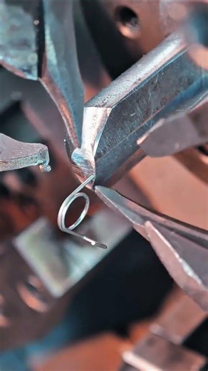 Precision Custom Torsion Spring Manufacturing Process | Spring Making Machine Supplier