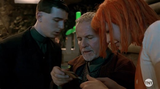 Leeloo (Milla Jovovich) Uses Her Multipass [CLIP] The Fifth Element (1997) TNT