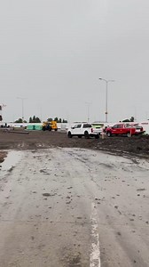 While our parking structure is in progress, we know navigating to the terminal can be a bit tricky. 1. Always follow the arrows at the east and west entrances. 2. Keep your parking ticket safe in your car! #FlyFargo | Fargo Hector International Airport