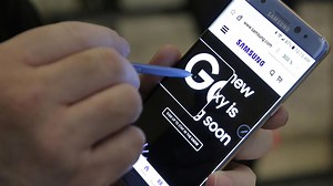 Samsung Shares Drop Over FAA Warning on Galaxy Note 7