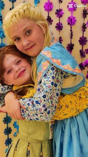 hallie on stage 114 purple stars o2 hallie and Allana fan page