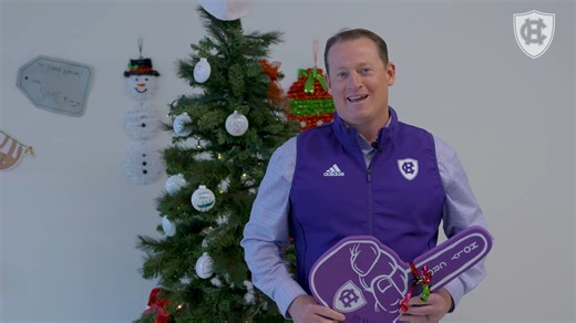 Spreading cheer on The Hill 💜💝🎁 Enjoy the holidays, Crusaders! #GoCrossGo | Holy Cross Athletics