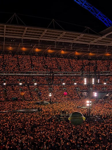 Coldplay's Epic Wembley Performance of 'Yellow'
