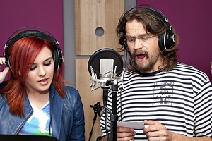 Sledujte zbrusu nový videoklip k seriálu Gympl! | TV Nova