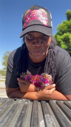 DIY Jean Purse Tutorial: Mother's Day Gift Idea