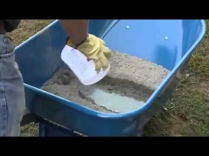 How to Hand Mix QUIKRETE® Concrete Low