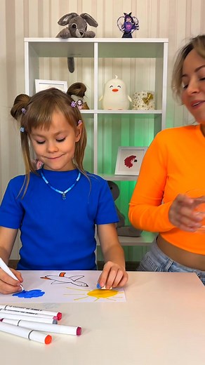 Mamá arruinó mi arte 🙀 🖼️ ¡Convirtámoslo en un divertido proyecto de arte DIY! | La La Vida