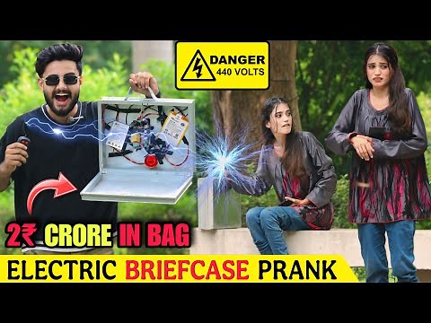 Electric Briefcase Prank on Cute Girls ‪@ThatWasCrazy‬