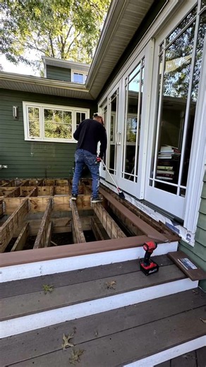 ELEVATE YOUR OUTDOOR WITH A DECK RENOVATION😍