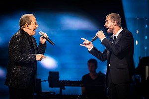 De coaches warmen het podium al op voor de grote finale van The Voice Senior. 🔥🎤Vanavond om 20.40 bij VTM en op VTM GO. ✌️ | VTM
