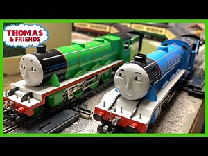 Gordon & Henry Long Express Train - Bachmann and Hornby Thomas & Friends Train