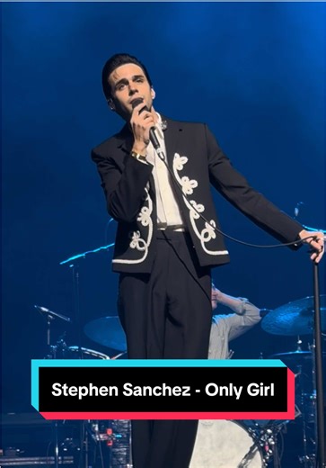 Stephen Sanchez Live: Only Girl Performance in Pittsburgh