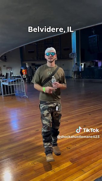 Live Music Show Featuring Local Artists in Rap and Country