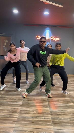 Kadi te Hass Bol ve 😊 with Trending steps @thedancemafia @deepbirla01feb #kaditehassbolve #Dance #trending #trendingreels #trendingsteps #newyear #newyear2024 #2024reels #2024dancesteps #mohalinews #thedancemafia | THE DANCE MAFIA