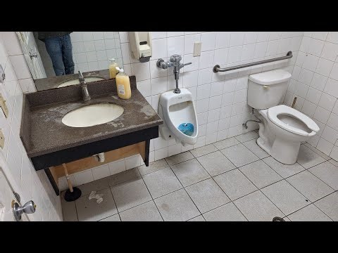 Exxon Men's Restroom