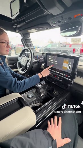 Experience the GMC Hummer EV Auto Park Feature