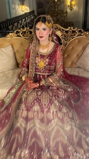 Glitz & Glam on Instagram: "Signature bride ✨"