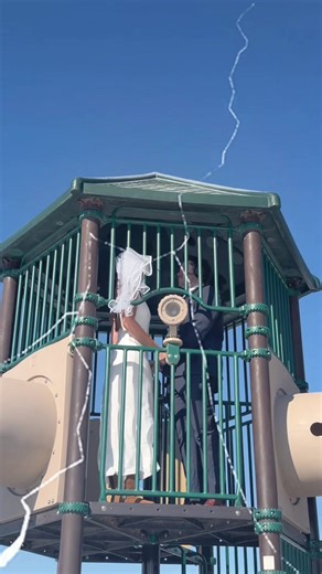 Struck by Lightning: A Unique Wedding Idea