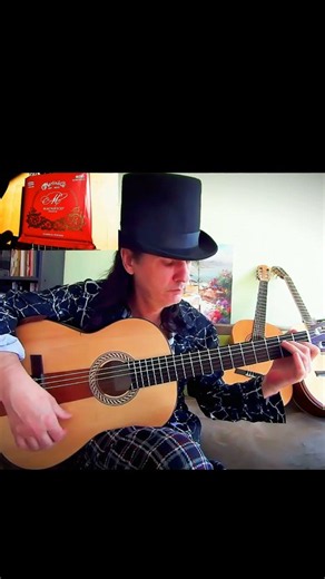 ⚜️Martin Nylgut Magnifico Vs Fender Classical #classicalguitar #fender