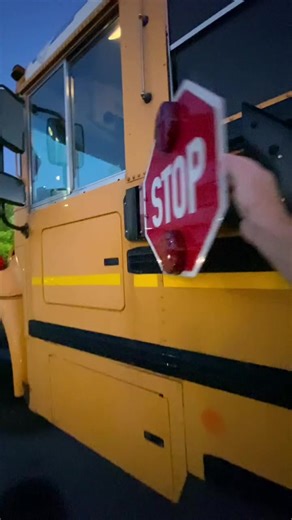 Thursday Run - slight route change with a new student #busdriver #schoolbuslife #busdriverben #schoolbusdriver #dayinthelife