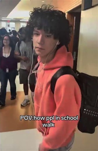 POV:How ppl in school walk