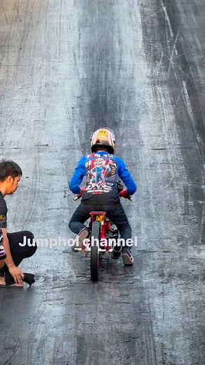 30K views · 847 reactions | Arm Rayong tests first run 201 meters Super Open, Honda Wave engine, E85 fuel, Mr. Bom Rangsit⛑️ #jumphol #channel #ArmRayong #BomRangSit | Jumphol Channel | Facebook
