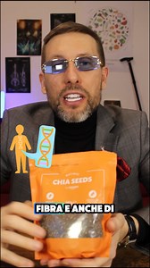 I Vantaggi di Mangiare Semi: Piccoli ma Potenti I semi sono tra gli alimenti più nutrienti e funzionali che puoi aggiungere alla tua dieta. Nonostante le loro dimensioni ridotte, sono ricchi di fibre, proteine, grassi sani e micronutrienti essenziali. ✅ Sazietà e controllo del peso – Grazie al loro contenuto di fibre e grassi sani, i semi aiutano a mantenere stabili i livelli di zucchero nel sangue, riducendo gli attacchi di fame. ✅ Supporto alla salute intestinale – Semi come quelli di chia e l