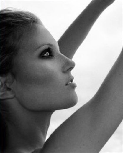 Shannon Stewart | Faith Podcast on Instagram: "The Netflix documentary about America’s Next Top Model is out today!!! Watching it reminded me how defining that season of my life truly was. I’m grateful for the producers who created space for us to share our stories and perspectives — and I know there was so much more that couldn’t make the final cut. Life doesn’t offer rewinds. We can’t undo yesterday. But we can grow from it. We can redeem the time we’re given. I’ll always be thankful to have b