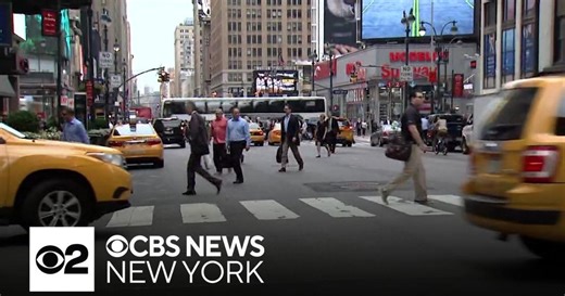 NYC law decriminalizing jaywalking goes into effect in 2025