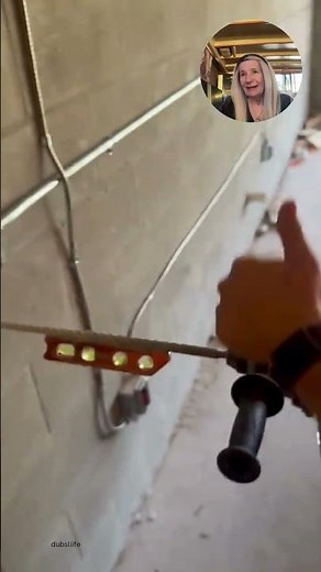 Klein Level's Magnetic Hold is Insane #tools #shorts #construction