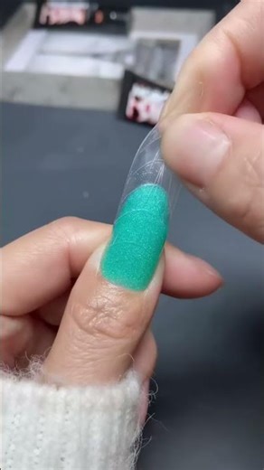 🔗Link In Bio 💖💅🏻How to apply polygel with no spill