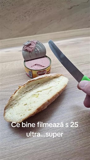 Amc,îți iei telefon ultimul model dar reglezi foamea cu pateu..🤣🤣 S 25 Ultra Foame🤣🥹 #fy#mațefripte#ghiorăială#pqtebucegi