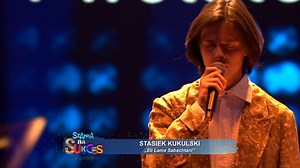 W finale drugiej części sezonu Szansa na sukces. 𝗢𝗽𝗼𝗹𝗲 𝟮𝟬𝟮𝟱 ✨ zaśpiewał zwycięzca pierwszej części 𝗦𝘁𝗮𝘀𝗶𝗲𝗸 𝗞𝘂𝗸𝘂𝗹𝘀𝗸𝗶 🎙 Zobaczcie w całości wielki przebój zespołu Wilki "Eli Lama Sabachtani" w jego wykonaniu 👇 | Telewizja Polska