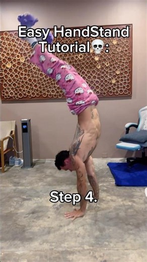 Easy HandStand Tutorial💀#tutorial #workout #calisthenics #stepbystep #tips #shelove