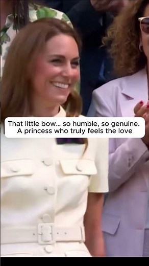 Catherine’s Humble Bow to the Crowd… So Touching 💚👑