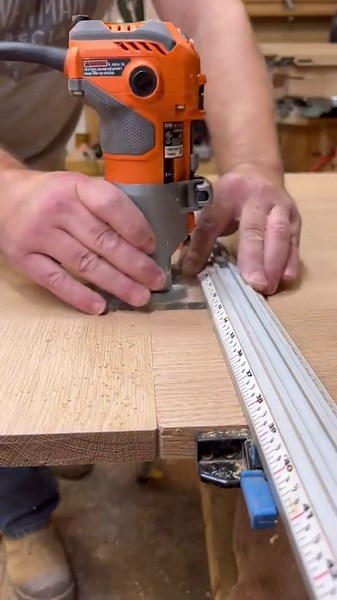 Adding a v-bit groove to breadboard ends #woodworking #woodworkingtools #furnituredesign