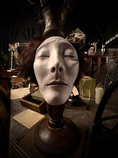 Stay curious and be inspired ✨ Open Saturdays 11am-5pm📍Altar Room is located at: 3045 65th Street, suite 6, Sacramento, CA 95820… and we have a private parking lot! #sacramento | The Altar Room