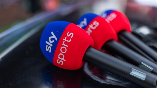 SkySports presenter posts photo with rarely-seen 'lookalike' sister