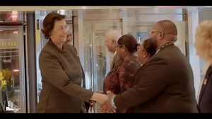 De President van de Republiek Suriname is aangekomen in New York. Er breekt een intensieve periode aan, want Suriname is hier om het beste eruit te halen. De focus ligt niet alleen op de AVVN80, maar ook op diverse bilaterale gesprekken met landen, internationale organisaties en instellingen. Sranan, wij rekenen op jullie steun. Lobi! ❤️🇸🇷 #SamenVoorSuriname #Hoop #Kansen #AVVN80 #Buitenlandbeleid #Internationaal | Nationale Democratische Partij