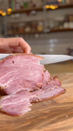 Michela (presenter/mum/chef) easy home cooked recipes on Instagram: "Homemade sliced ham - so easy and much cheaper than buying packs of ham in the supermarket and completely unprocessed. Tips below 👇 but if you want the full written recipe sent to your inbox for free - comment SLICEDHAM below and I’ll email it to you (just check your spam/junk mail) SAVE this, SHARE this and follow me for more simple homemade Italian recipes (otherwise if you don’t interact with my posts Instagram hides them f