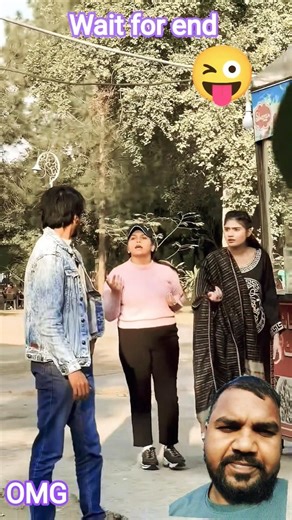 girl Ko aunty kah diya😜wait for end 🔚 #greenscreen @with #reaction #voiceprank #comedyprank #comedy