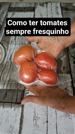 Tip for keeping tomatoes fresh longer, without them spoiling.