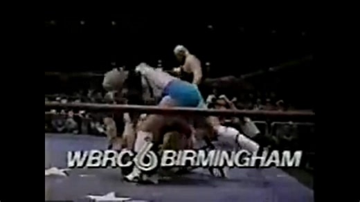 The Bullet vs. Mr. Olympia - Mask vs. Mask - CCW 1986 | Retro Wrestling Archive