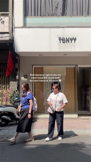 Living Rich: Cherishing Best Friend Adventures