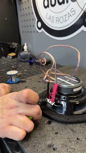 Instalar sonido sin insonorizar… es perder la mitad del resultado 😏🔊